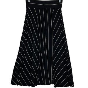 Chico’s Travelers Maxi Skirt Womens Medium Black White Stripes Stretch Slits